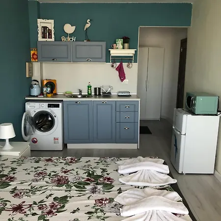 N Apartment *